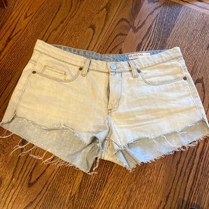 Blank NYC Little Queenie- white washed denim